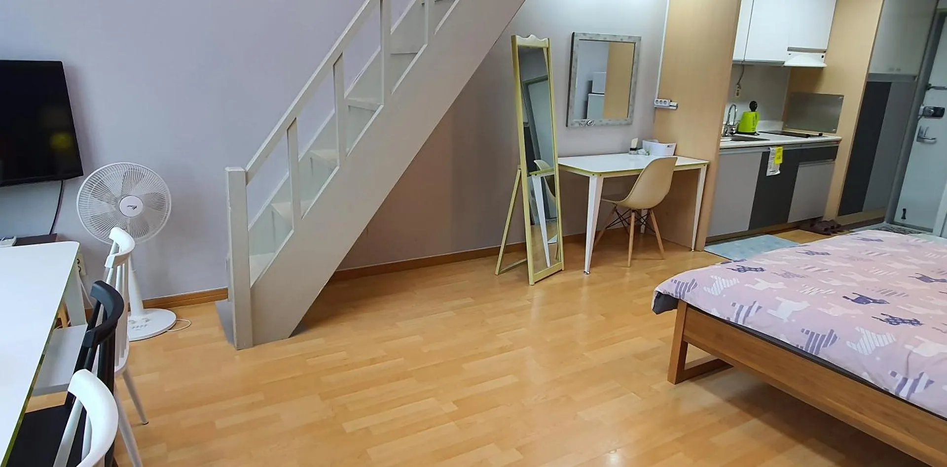 Moon Apartment 서울특별시