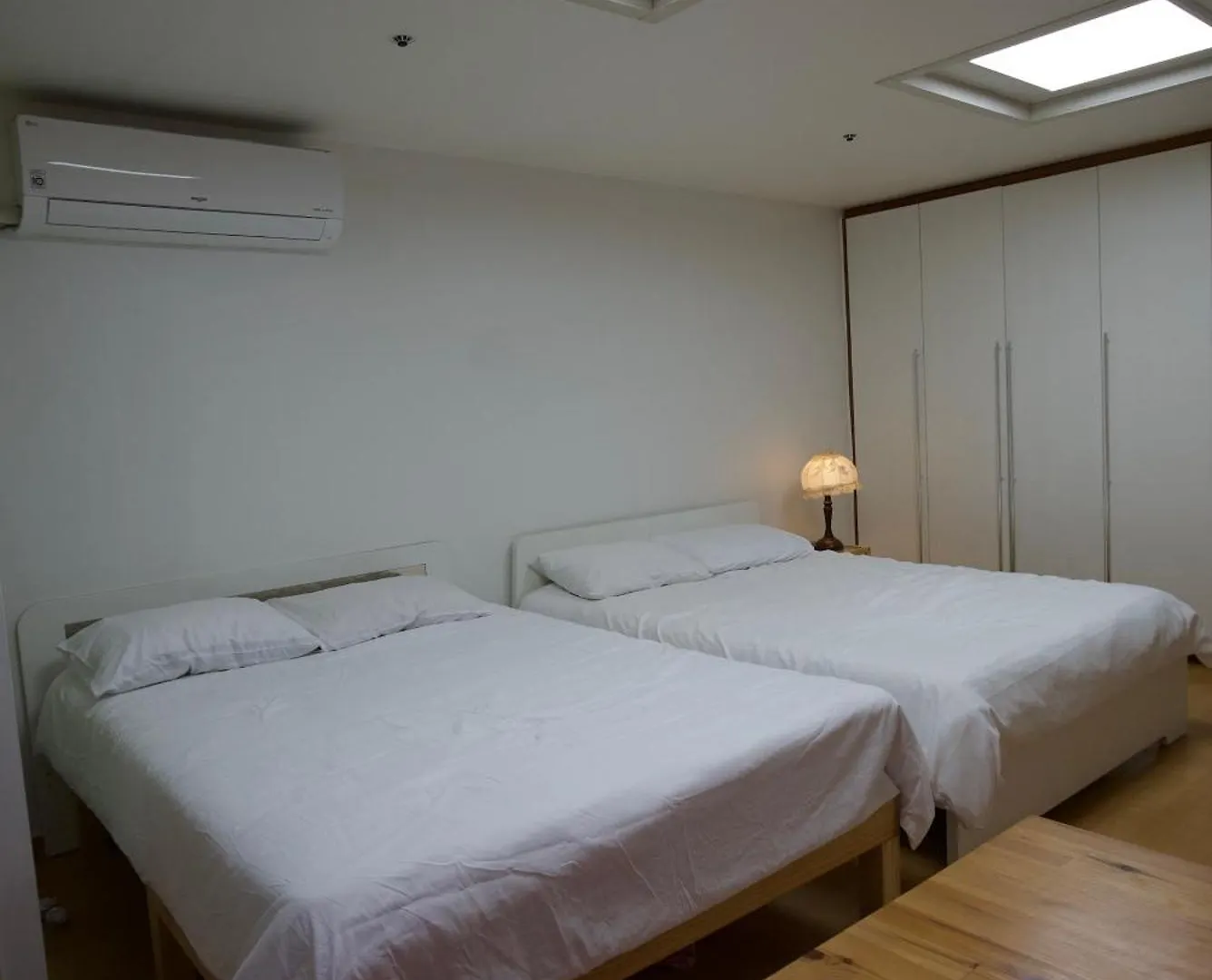 Moon Apartment 서울특별시