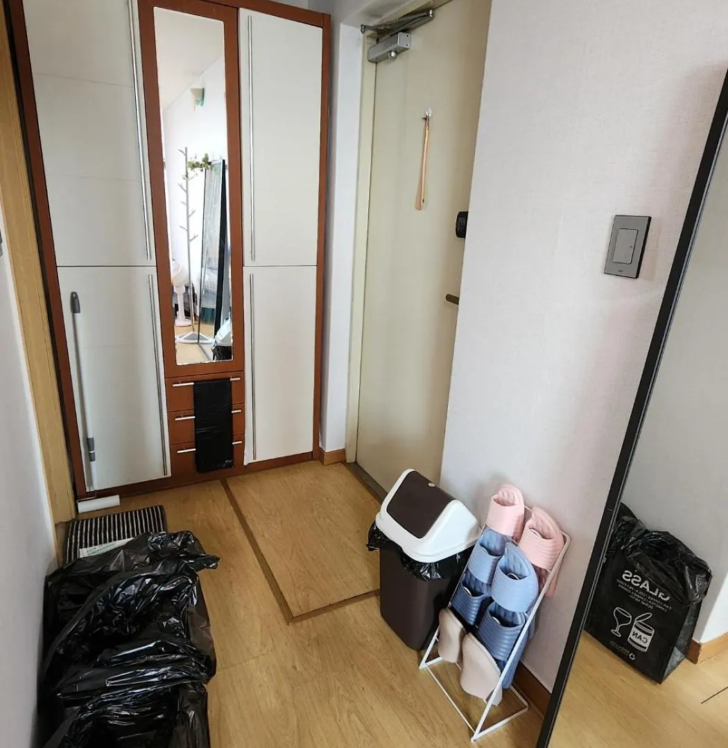 Moon Apartment 서울특별시 0*,  대한민국